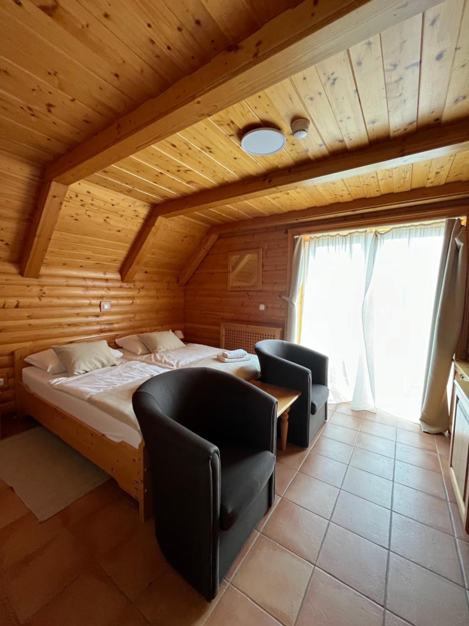 Hotel Tisa Pohorje 霍茨科波霍尔耶 外观 照片