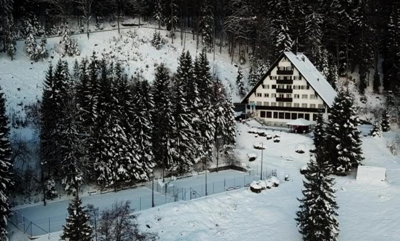 Hotel Tisa Pohorje 霍茨科波霍尔耶 外观 照片